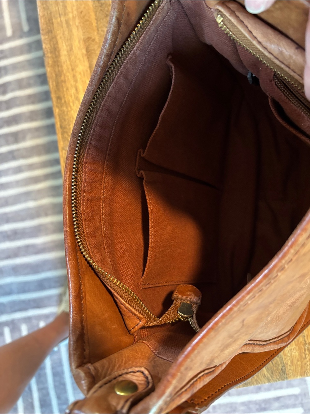 Frye Chestnut Brown Leather Shoulder Crossbody - Picture 4 of 12